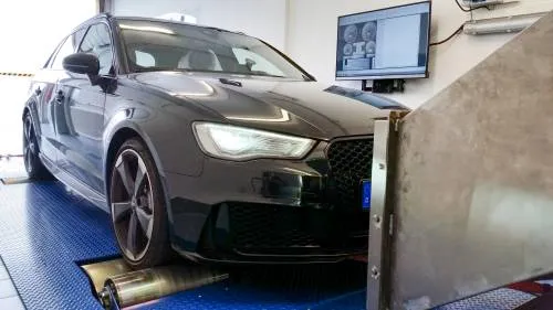 Il chiptuning spinge l'Audi RS3 a superare i 400 CV